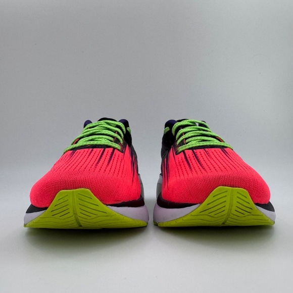 Women's Size 7 Saucony Guide 14 Running Shoes ViZiPRO - Coral Fade to Black - Picture 5 of 11